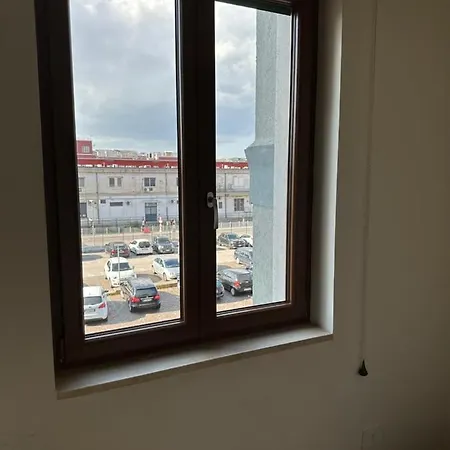 A.i.r. Terminal Station * Nápoly